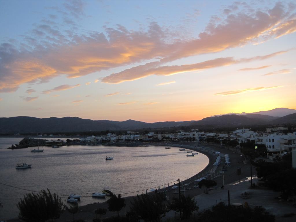 Next To Haraki Beach , Taverns Bars & 10 To Lindos Dış mekan fotoğraf